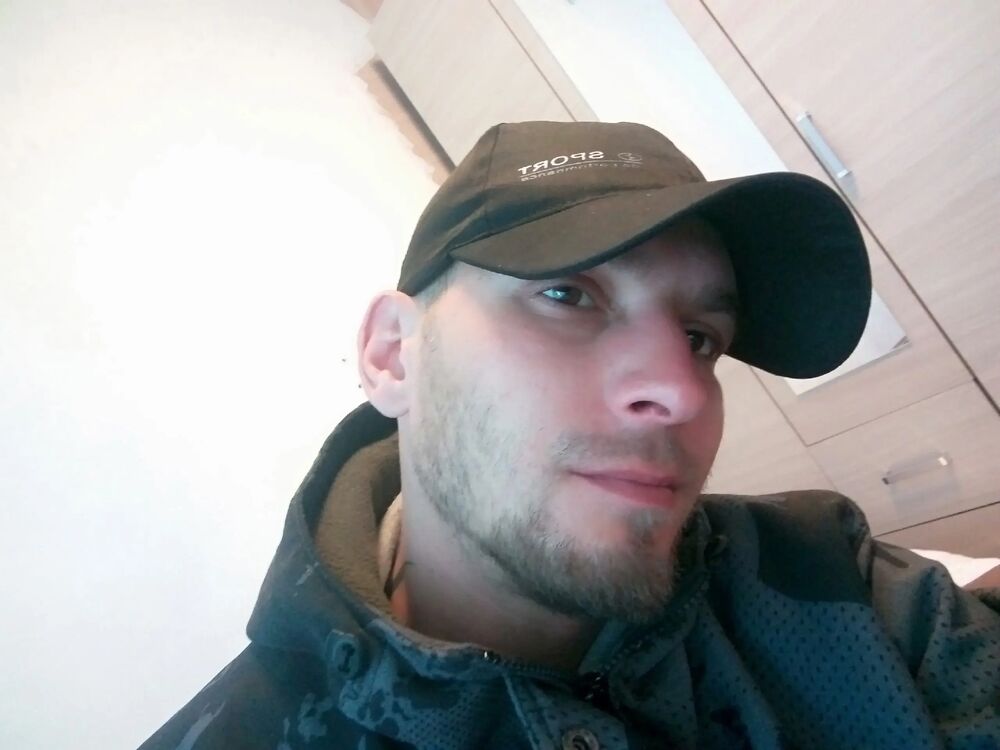  43451084  Vanek, 30 ,    