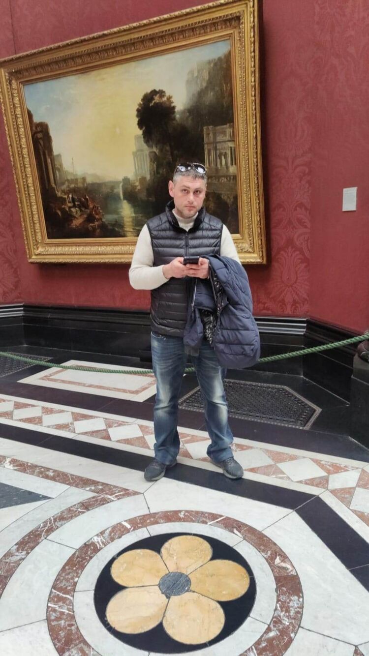  34516314  Irakli, 36 ,    