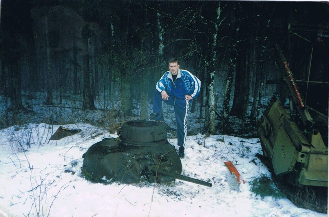  ,   Arturs, 57 ,     , c 