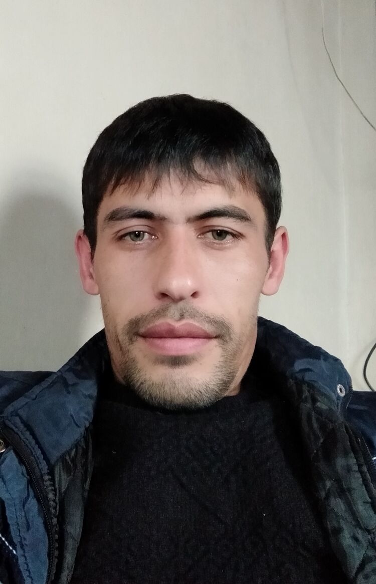  46966204  , 37 ,    