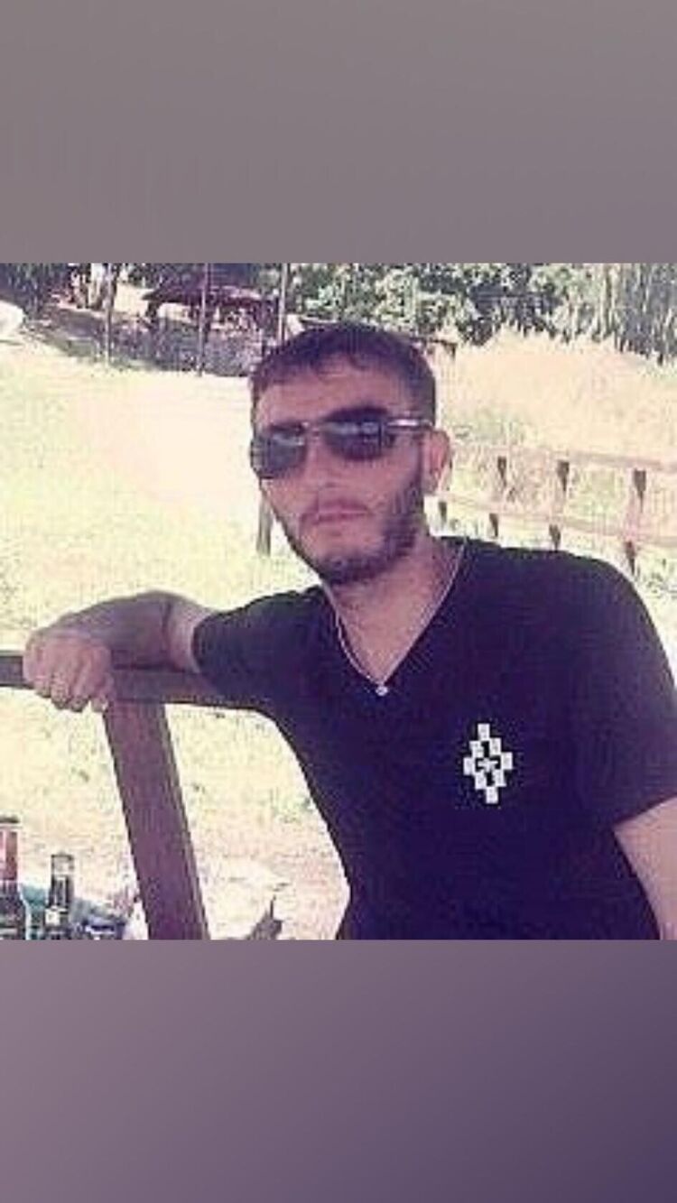   ,   Raman, 32 ,   ,   