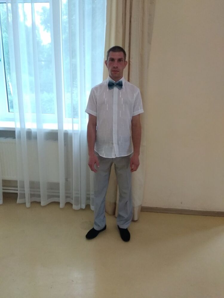  18258024  , 42 ,    