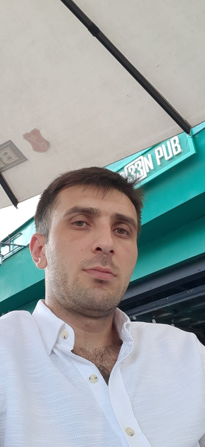  46704214  , 37 ,    