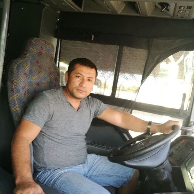  19095004  Elyor, 40 ,    