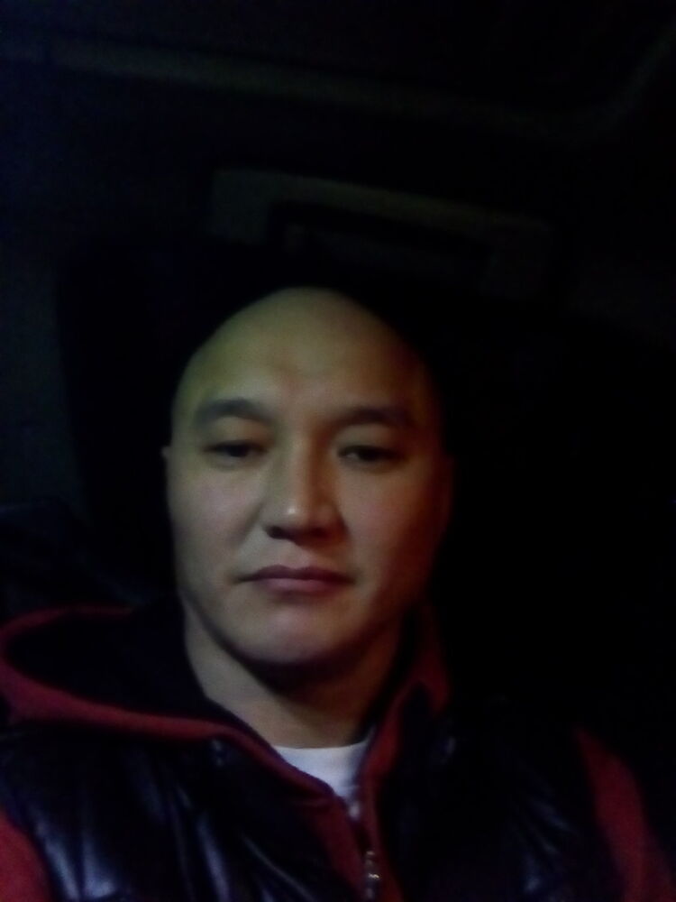  18705134    , 44 ,    