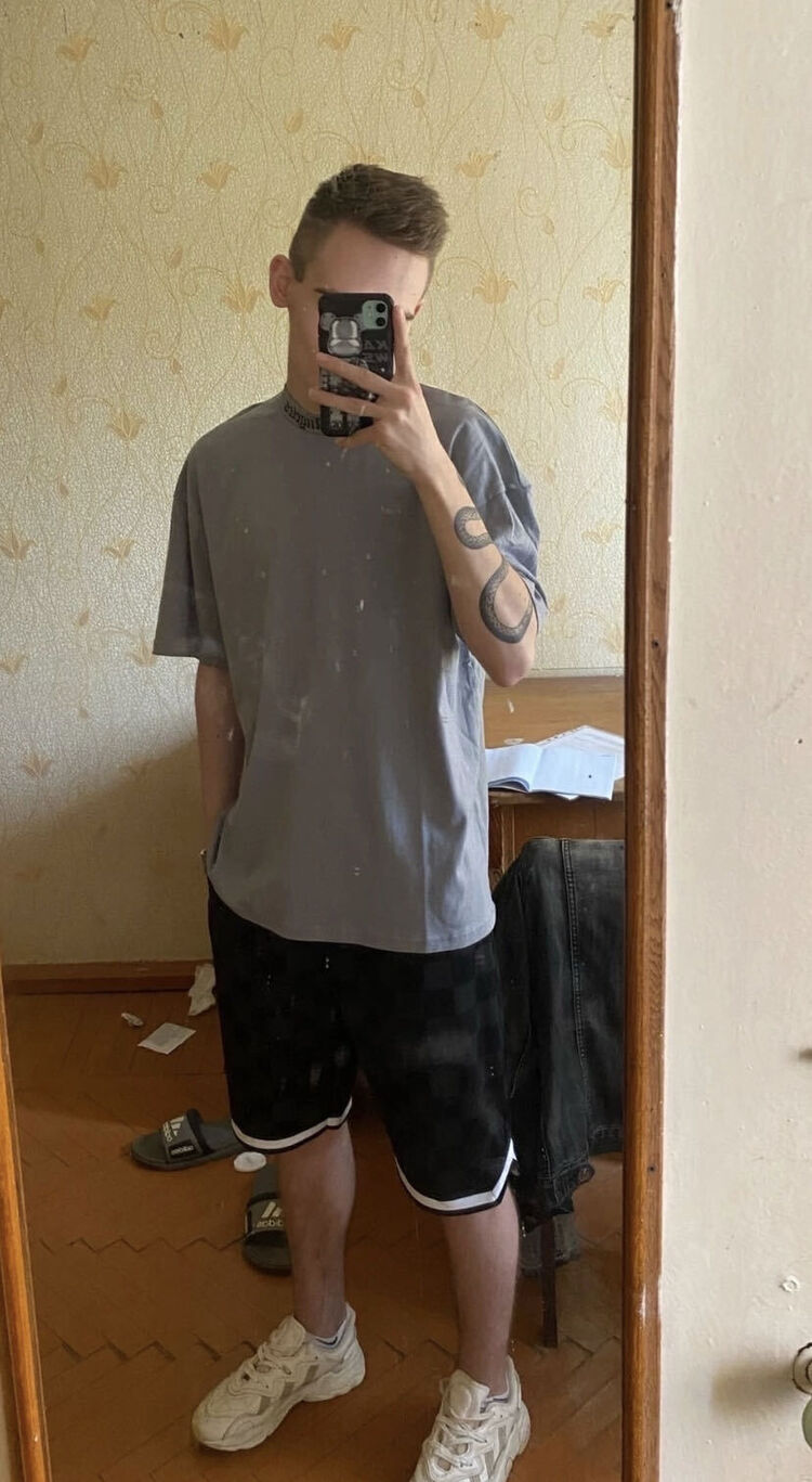  40100624  , 22 ,    