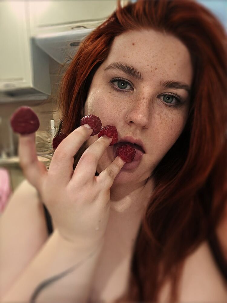  54256284  Nikole, 25 ,    