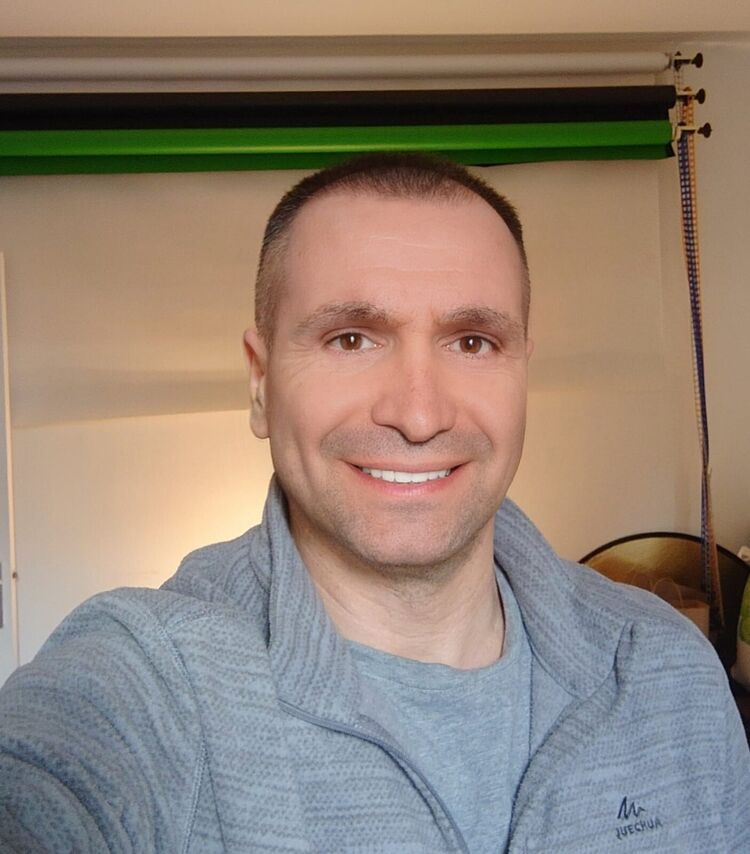  33066574  AlexVarlamov, 51 ,    