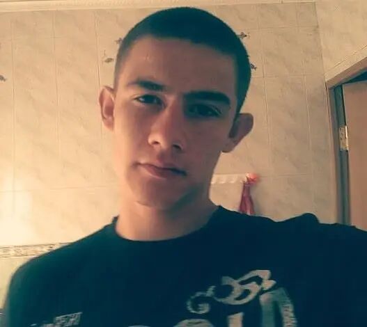  49634984  Dominik, 33 ,    --