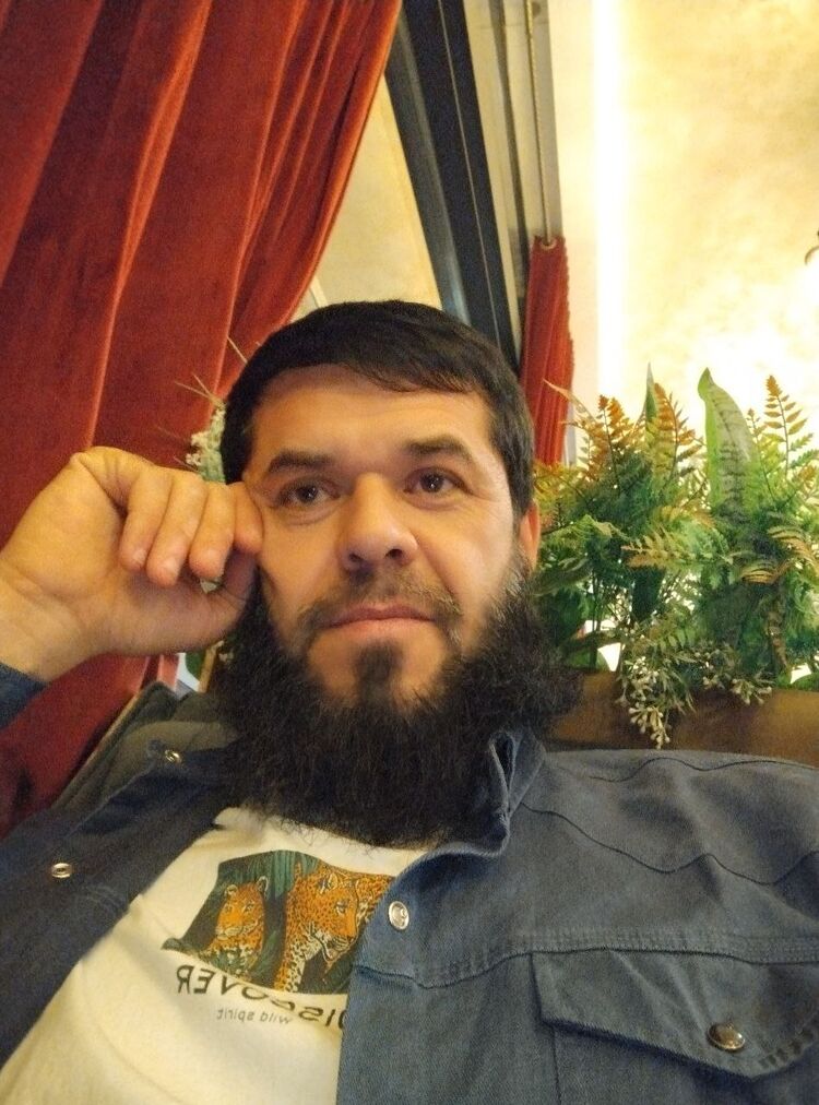  52925264  Tolkin, 38 ,    