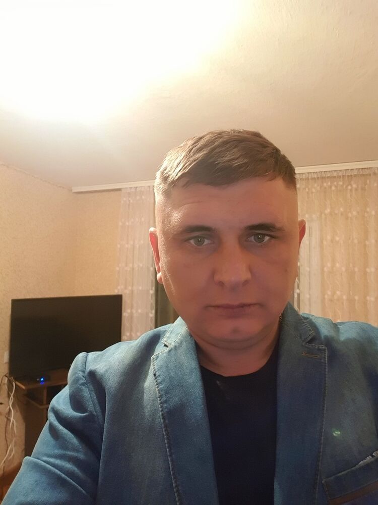  ,   Sergiu, 39 ,     , c 