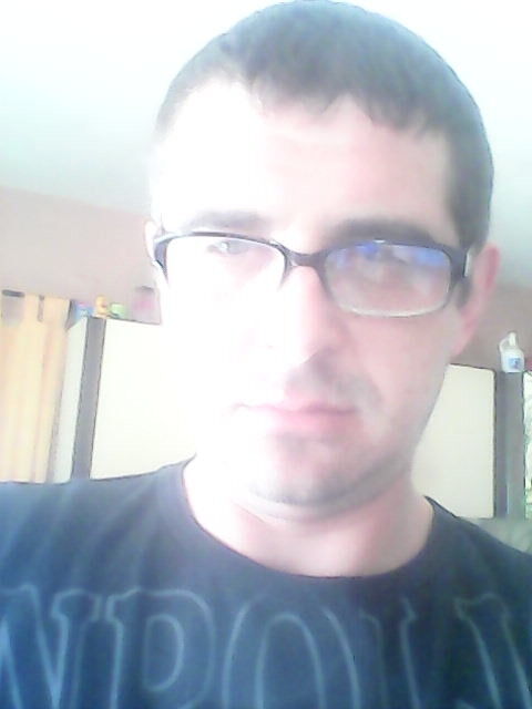  7137354  Niko, 44 ,    