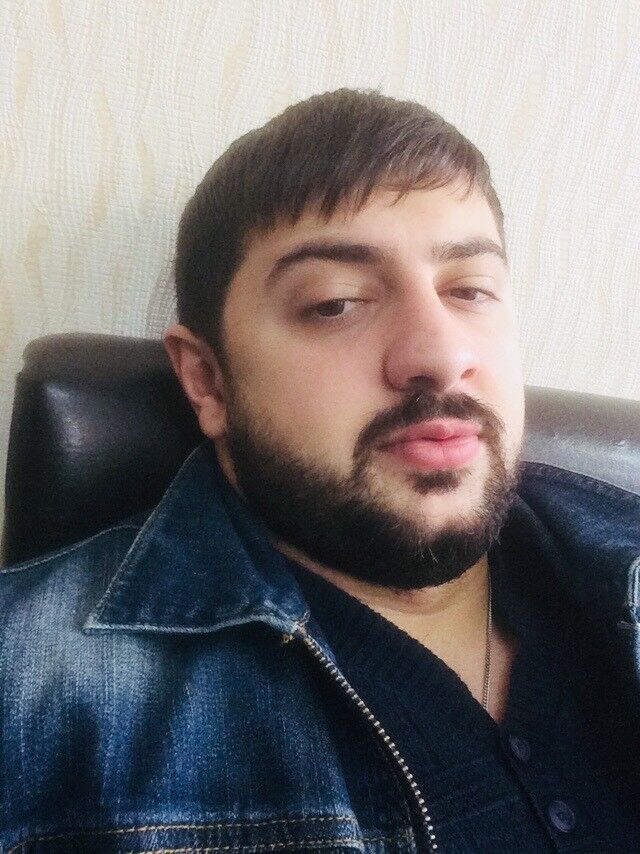  ,   Xaliq, 33 ,   
