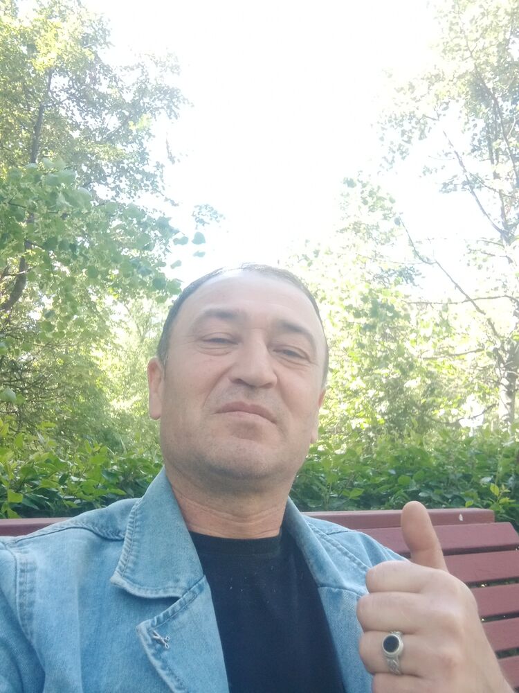  43033564  Dima, 46 ,    