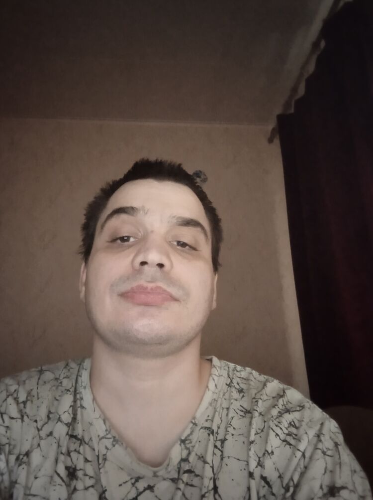  29881624  Mikhail, 34 ,    