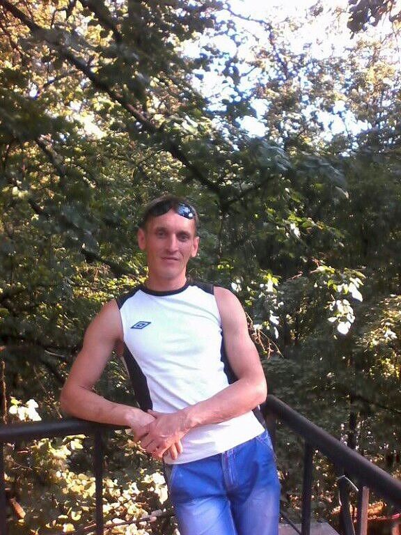  6267904  Anton, 39 ,    