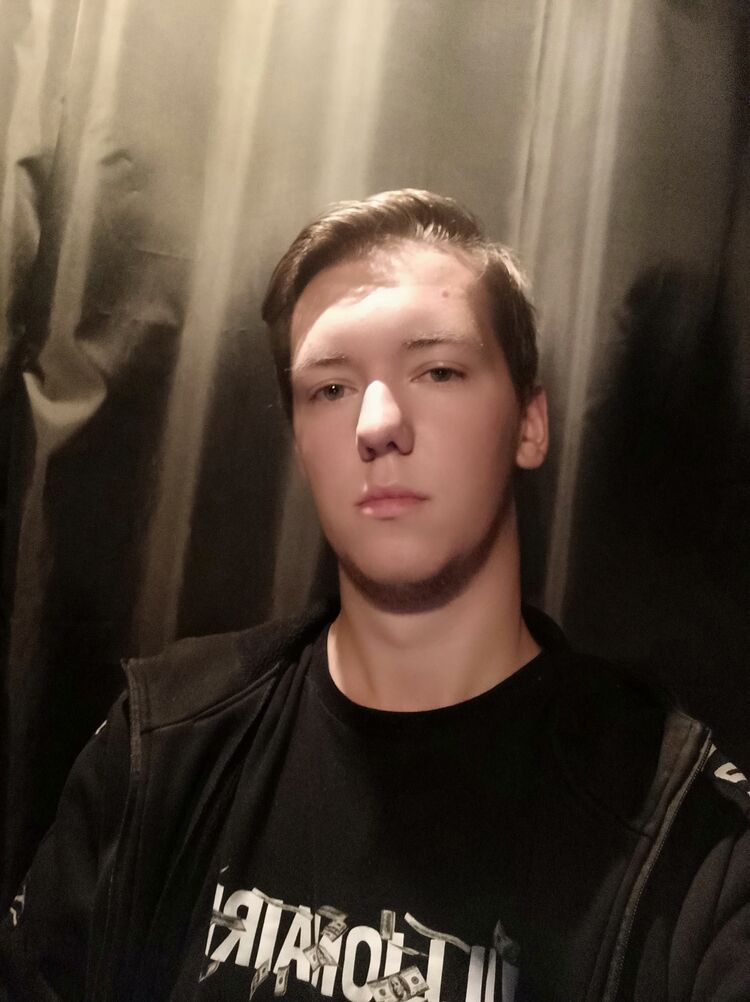 ���� 38718914 ����� ˸��, 22 ����, ���� ���������� � ������������