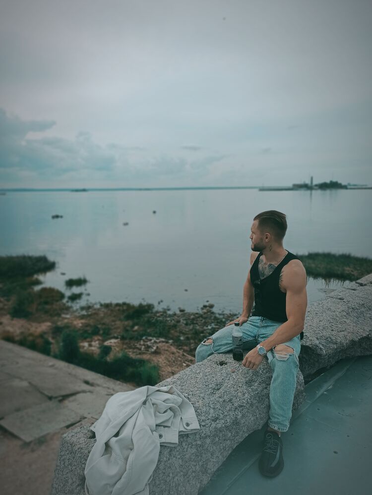 -,   , 33 ,   