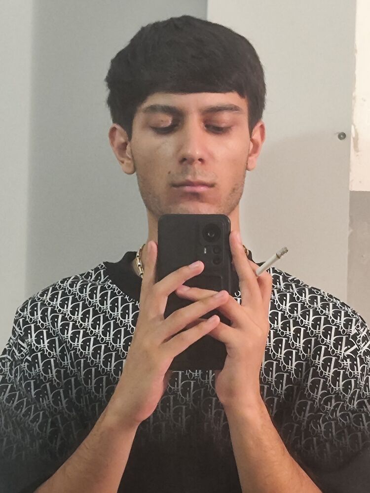  53199464  Robert, 20 ,    