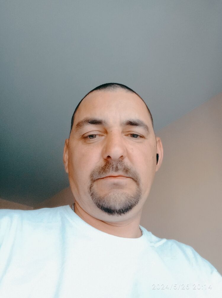  43451054  , 40 ,    -