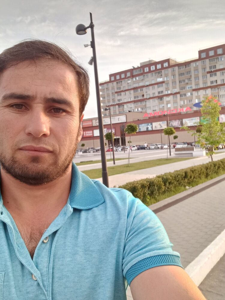  49158684  Ali, 40 ,    