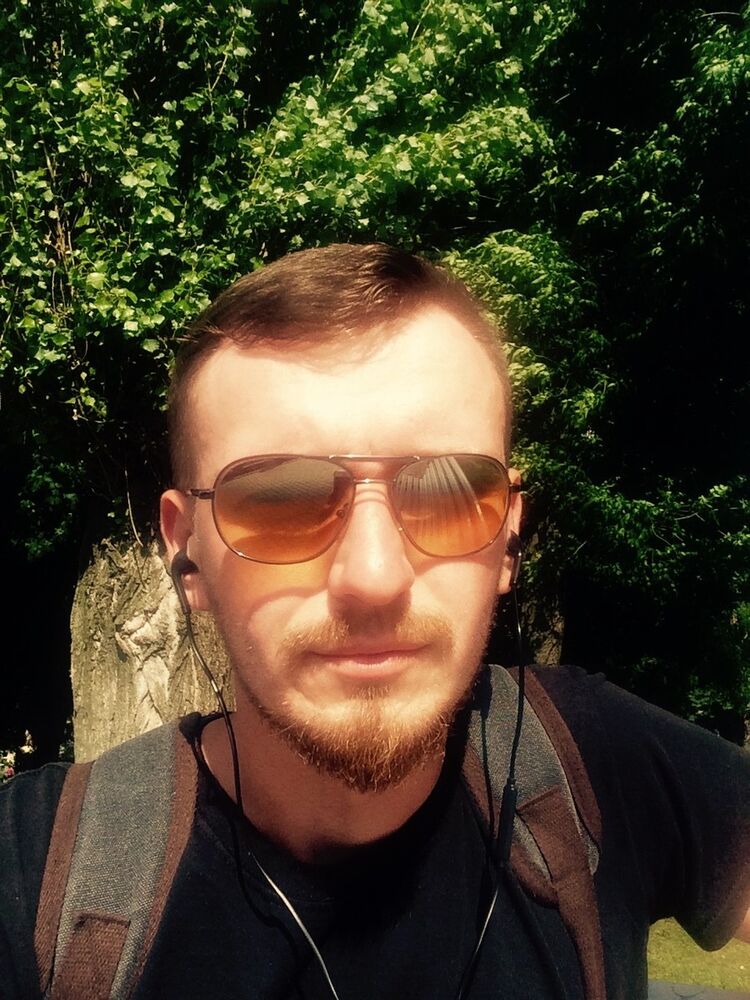  ,   Petro, 34 ,   