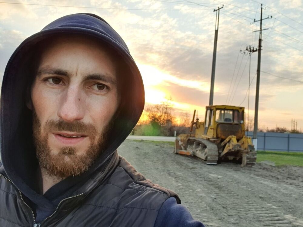  20055264  Frenki, 38 ,    