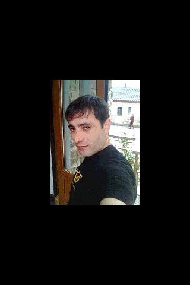  4080534  Emil, 44 ,    