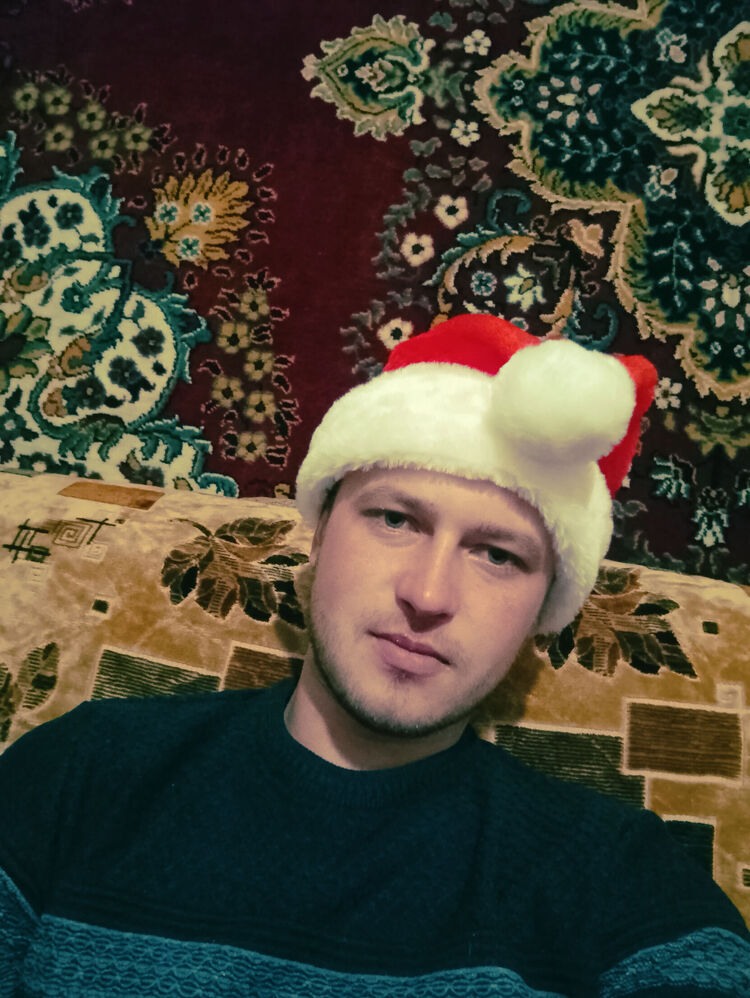  ,   Igor, 26 ,   ,   
