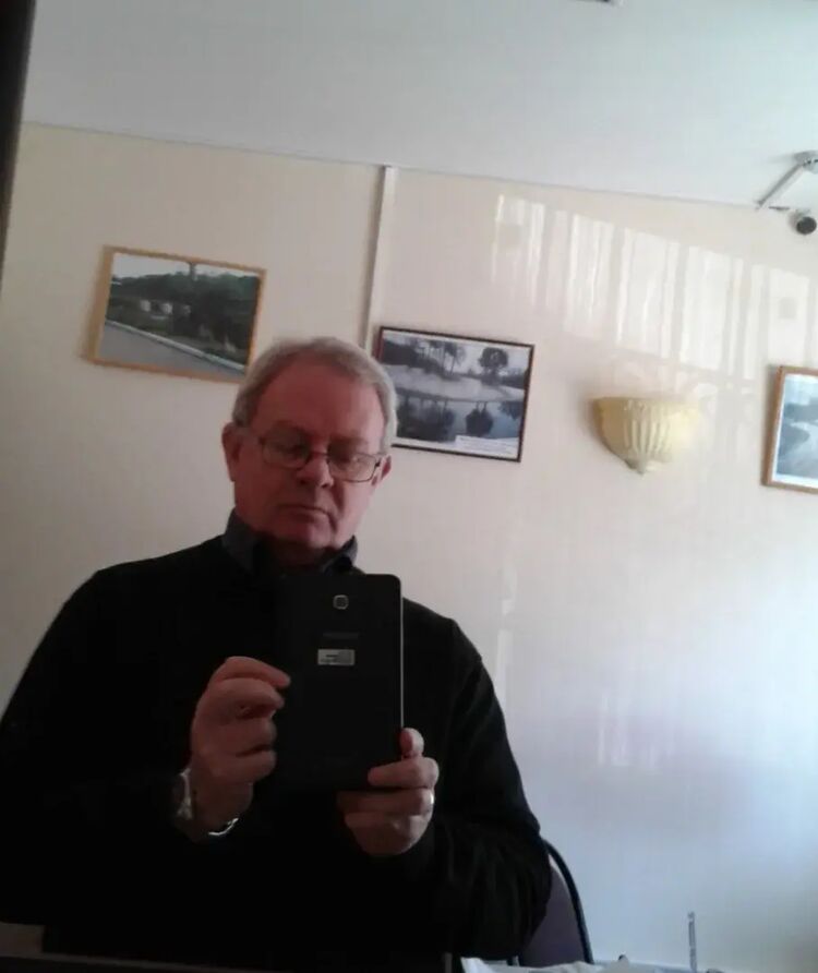  47015714  , 74 ,    