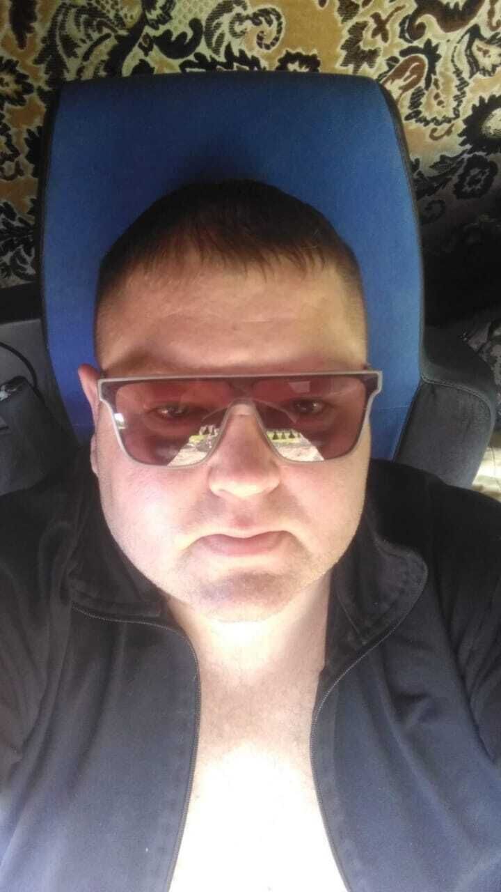  46880964  , 40 ,    