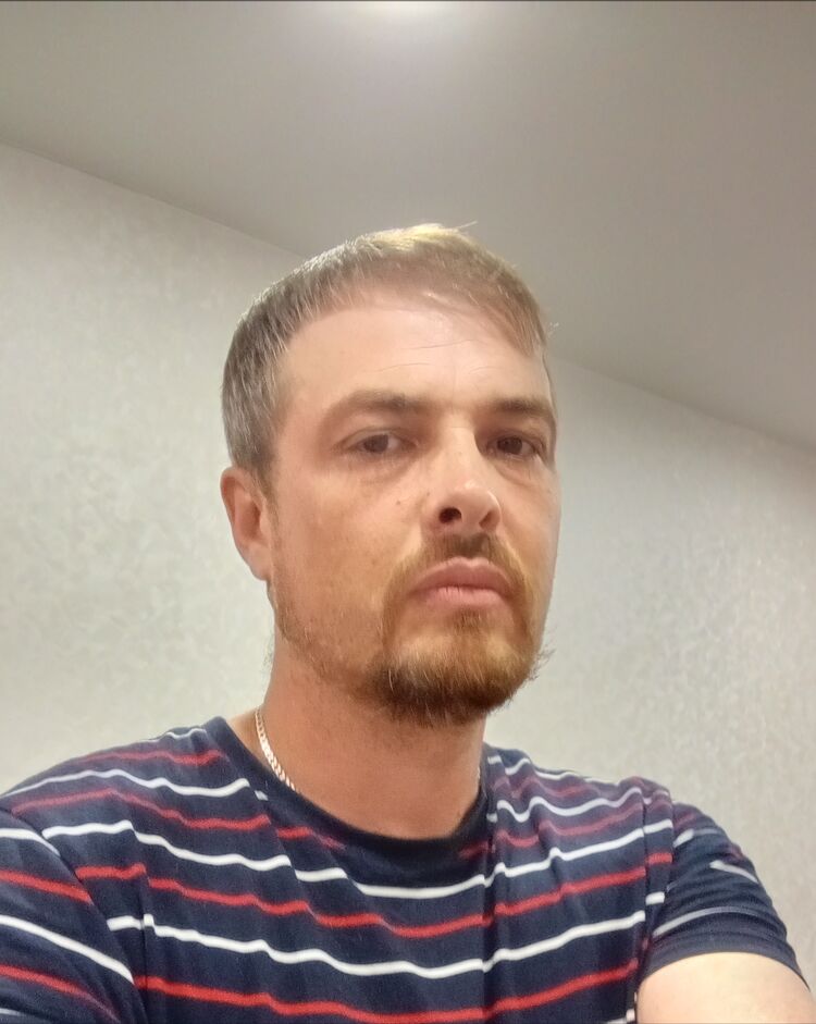  46337644  , 41 ,    