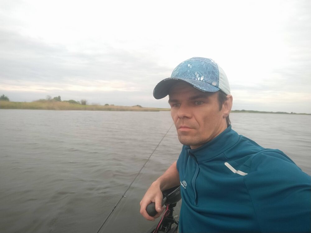  ,   Roman, 37 ,  