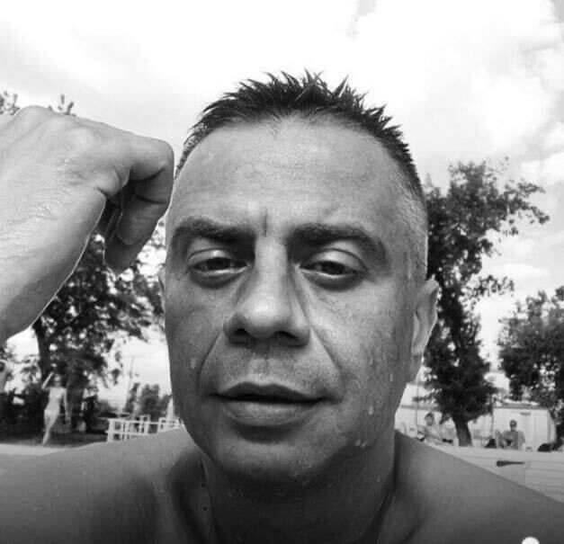  31417324  Aleksandr, 44 ,    