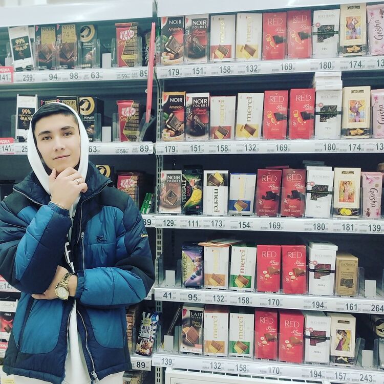  18667804  Sardor, 25 ,    