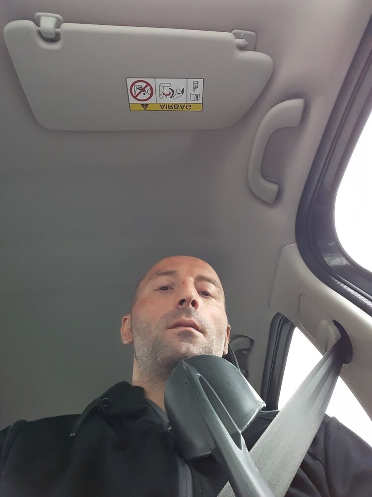  ,   Tornike, 43 ,   ,   , c 