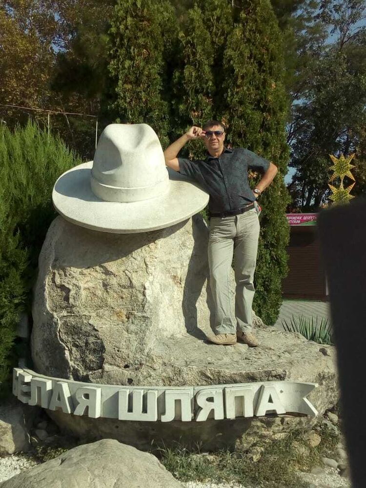  41525564  Vlad, 53 ,    