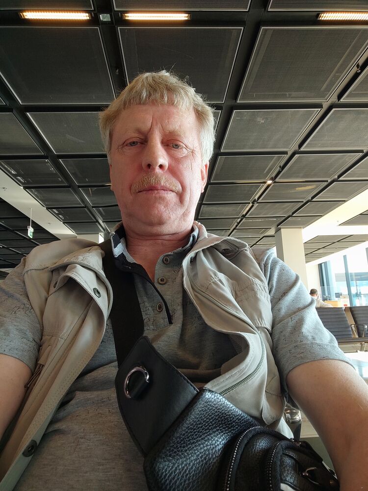  53473714  Emil, 58 ,    