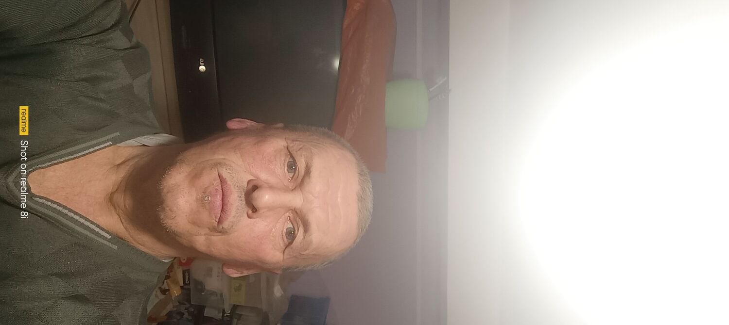  31732774  , 62 ,    
