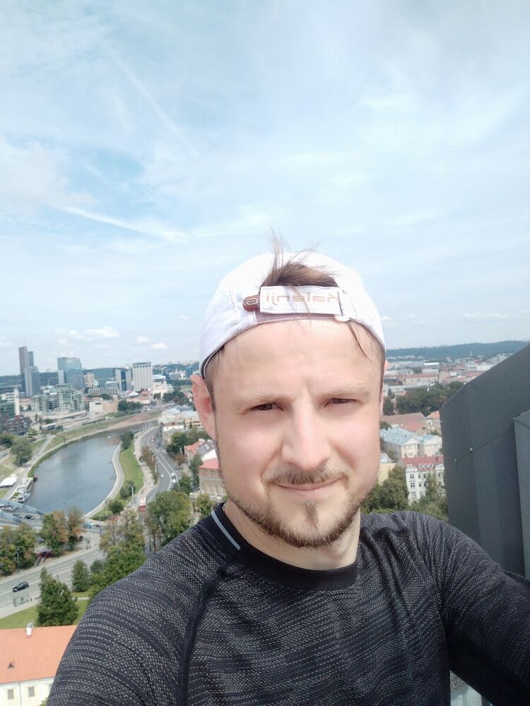  20664664  Kirill, 39 ,    Bialobrzegi