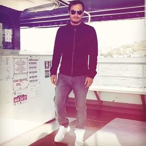  18313404  Gela, 28 ,    