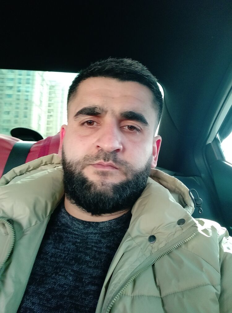 49033594  , 35 ,    
