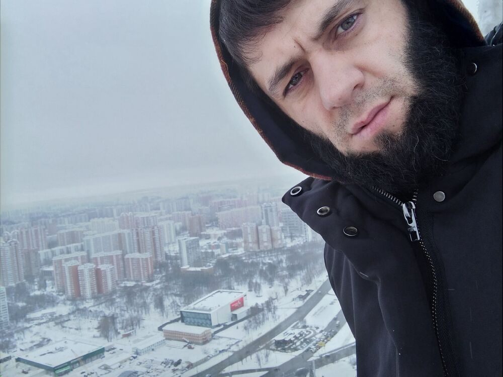  29300024  Azamat, 32 ,    