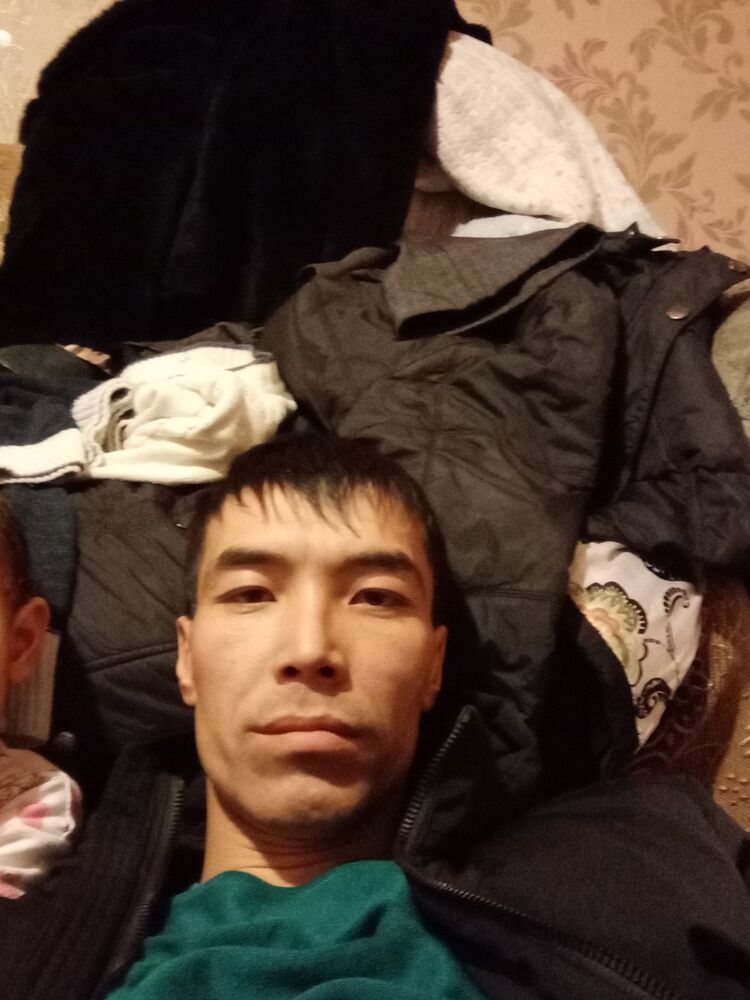  18956624  Tilek, 35 ,    