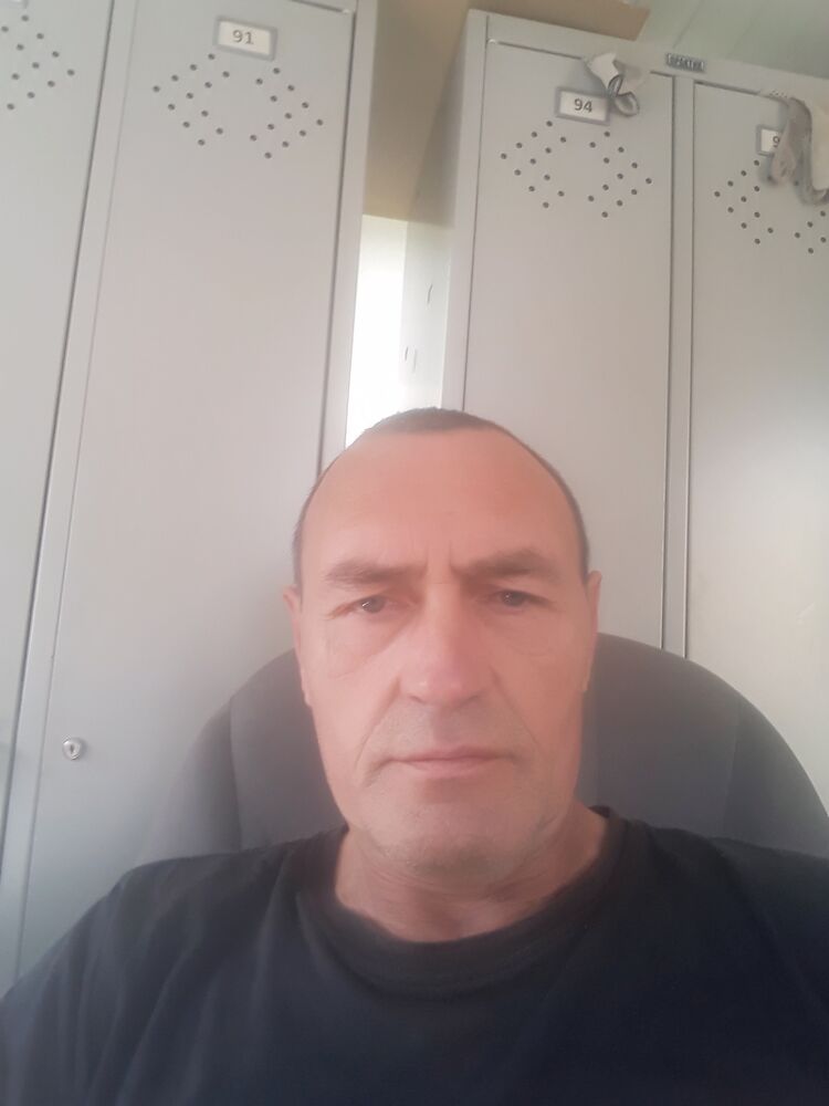  37135214  , 54 ,    