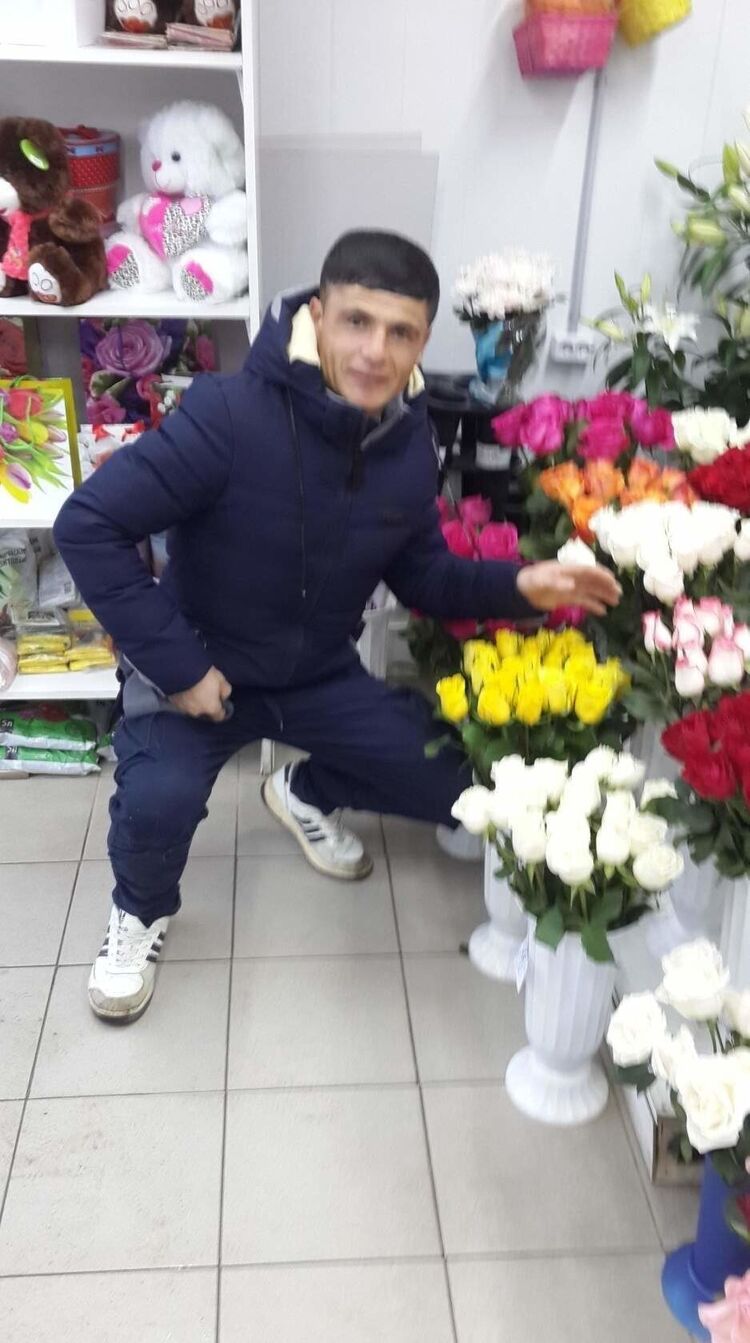  29313224  Alek, 41 ,    