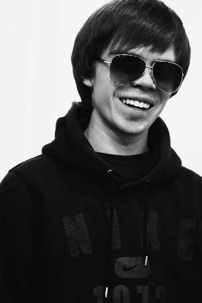  -,   Al, 30 ,   ,   , c 