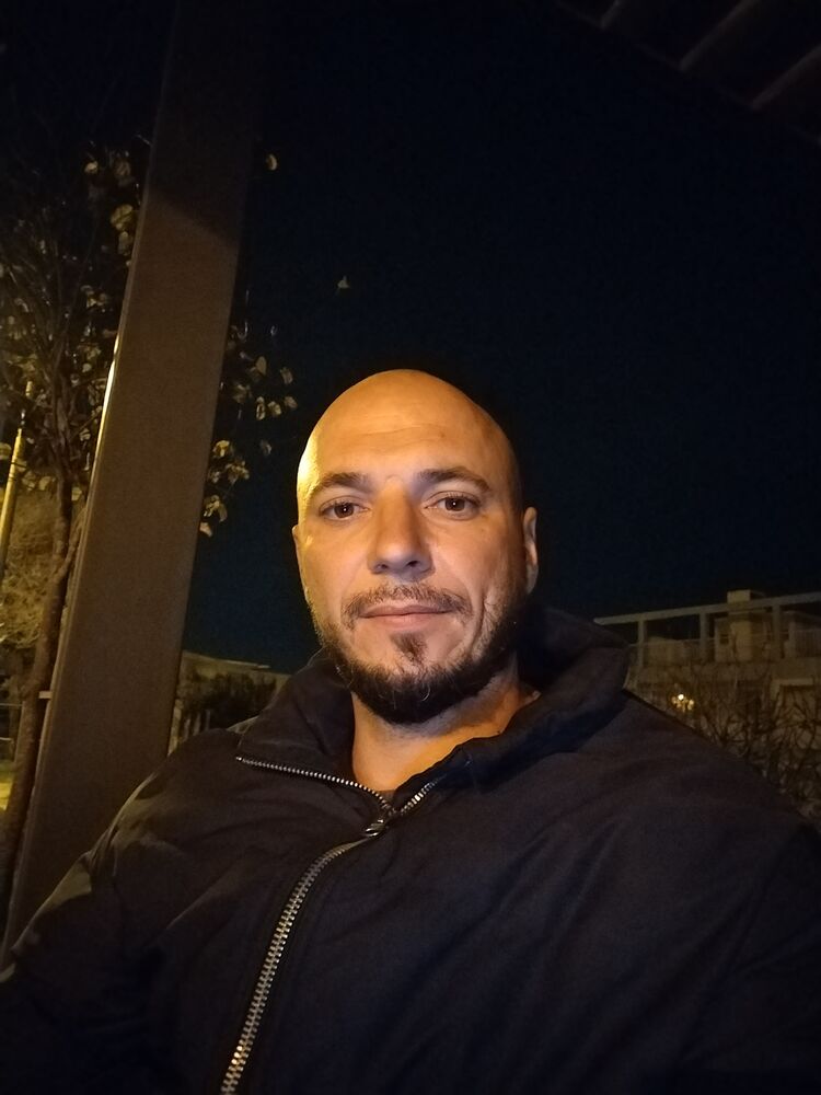  ,   Igor, 37 ,   ,   