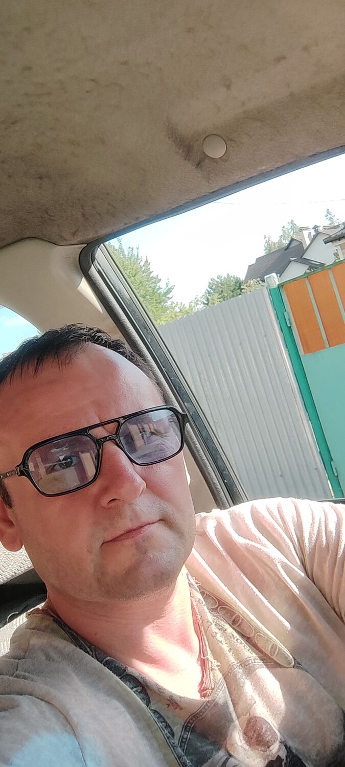  44851144  Den, 44 ,    
