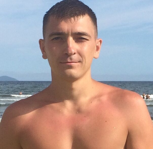  25851314  Vladimir, 32 ,    